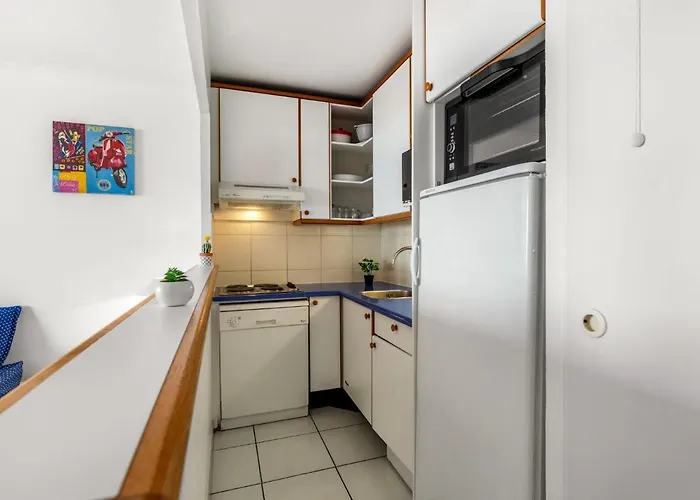 Les Bastides - I4143 By Interhome